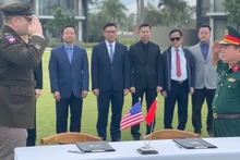 美军遗骸交接仪式。