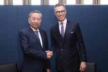 越共中央总书记、越南国家主席苏林于2024年9月24日会见芬兰总统亚历山大·斯图布。(图片来源:越通社)