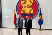 东帝汶总统若泽·拉莫斯·奥尔塔与东盟秘书长高金华。(图片来源:越通社)