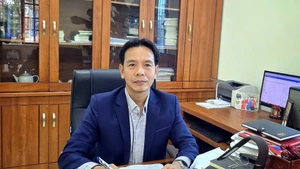 北宁省工业园区医疗中心主任阮友山。（图片来源：越通社）