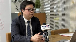 在日越南知识分子协会主席黎德英。（图片来源：越通社）