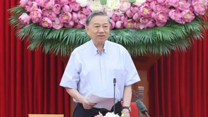 越共中央总书记苏林主持关于越共十四大文件草案的会议【组图】