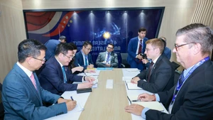 越美双方于10月26日同意发布《越南与美国关于公平、平衡的对等贸易协定框架的联合声明》。(图片来源:越南工贸部)