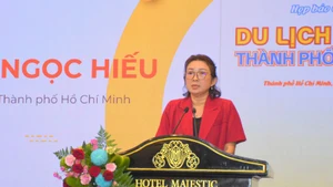 胡志明市旅游局副局长裴氏玉孝在活动上致辞。（图片来源：工贸报）