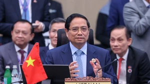 越南政府总理范明正出席第13届东盟—美国峰会。(图片来源:VGP)