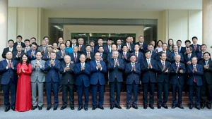 越共中央总书记苏林出席越共中央办公厅传统日95周年纪念典礼【组图】