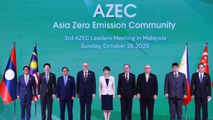 范明正总理和各国领导人出席第三届亚洲零排放共同体领导人会议。(图片来源:越通社)
