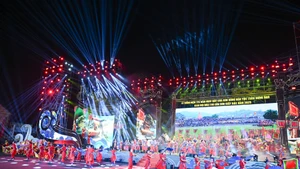 国会主席陈青敏出席民族英雄陈兴道逝世725周年纪念典礼【组图】