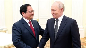 越南政府总理范明正会见俄罗斯联邦总统弗拉基米尔·普京【组图】