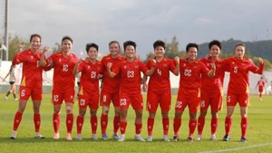 越南女足以5比0大胜印尼队，晋级决赛。（图片来源：qdnd.vn）