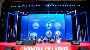 2025年VinFuture奖得主出席活动。（图片来源：tuoitre.vn）