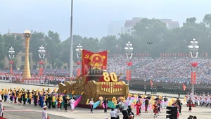 九·二国庆80周年庆典的欢腾气氛【视频】
