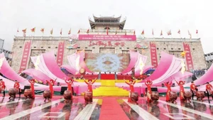 附图：西安子文化节。