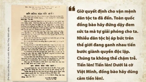 胡志明主席发表号召书，号召全国同胞奋起举行总起义。