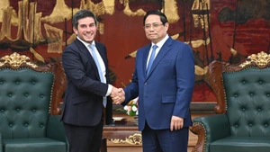 范明正总理会见富时罗素股票和多元资产全球主管杰拉尔德·托勒达诺。