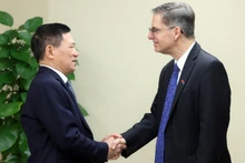 越南政府副总理胡德福会见世行副行长哈拉米略。（图片来源：VGP）