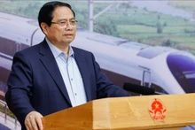 范明正总理在会上发表讲话。（图片来源：VGP）