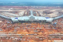 隆城国际机场预计于2026年建成投运。
