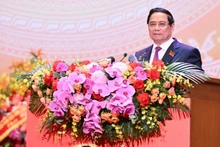 政府总理范明正。
