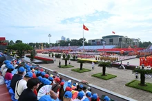 庆祝国庆80周年阅兵与游行总彩排在巴亭广场上隆重举行【组图】