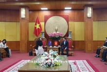 谅山省领导会见新西兰驻越南大使馆和世界宣明会代表团。（图片来源：谅山省门户网站）