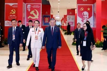 党和国家领导出席越南共产党第十四次全国代表大会预备会议【组图】