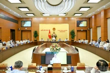 7月10日下午越南国会常务委员会第47次会议场景。（维灵 摄）