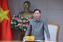 政府副总理陈红河要求将保障人民生命安全视为首要任务。（图片来源：VGP）