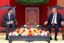 越共中央总书记苏林会见俄罗斯总统国民经济与公共管理学院院长阿列克谢·科米萨罗夫【组图】