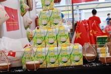 附图：越南ST25大米。