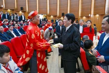 越南国家主席梁强看望慰问老街省党委、政府和各族人民并致以新春祝福【组图】