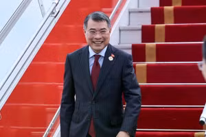 越南政府总理黎明兴回到河内，圆满结束赴俄罗斯出席东盟－俄罗斯关系35周年纪念峰会之行。