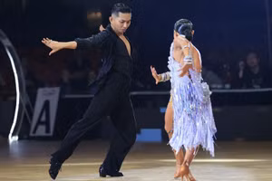 个比赛日最引人注目的亮点是潘显—秋香组合的精彩表现。