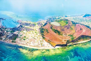 李山岛——广义省海洋与岛屿旅游的核心区。