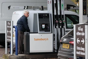 英国政府重申在世界局势动荡多变背景下打造更强劲、更安全经济体的目标。（图片来源：AFP/越通社）