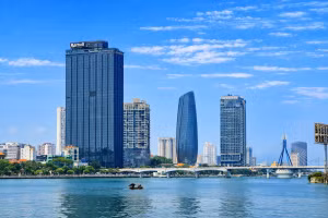 岘港市第二软件园设计现代，适合信息技术和创新领域企业入驻。