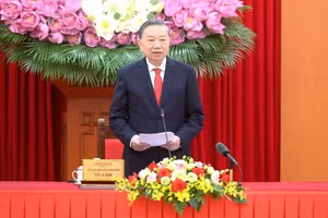 越共中央总书记、国家主席苏林发表讲话。