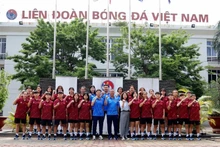 越南U20女足国家队队员合影。图片来源：越南足联