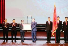 继承革命新闻事业“领头羊”的使命