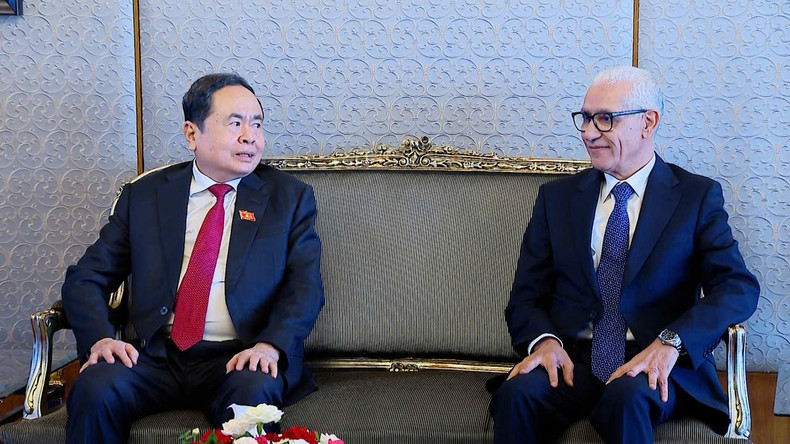国会主席陈青敏与阿拉米议长进行了短暂会晤。 250720250506-cthqh-morooco-6.jpg