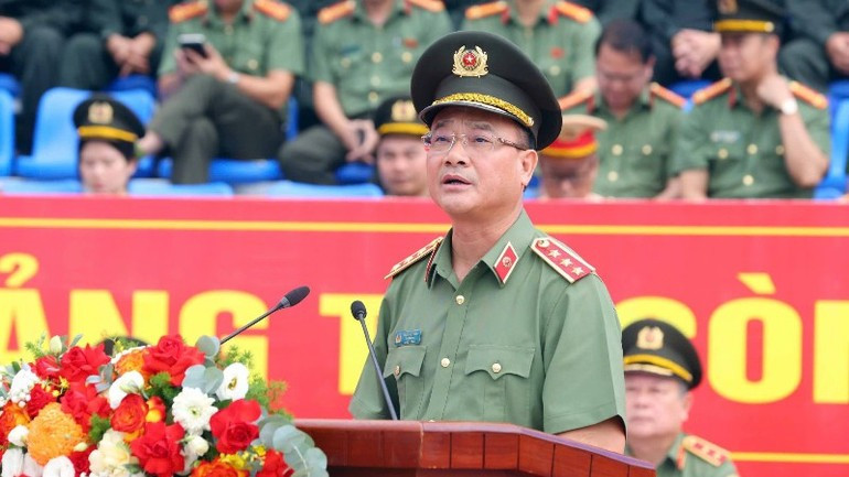 公安部副部长范世松在出征仪式上发表讲话。 image-3.jpg