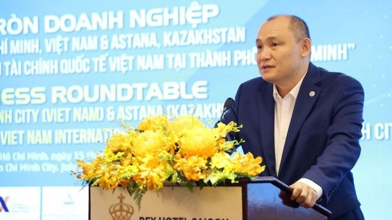 哈萨克斯坦驻越南全权特命大使卡纳特·图米什在会上发表讲话。 h2-ban-tron-ong-kanat-tumysh-dai-su-dac-menh-toan-quyen-kazakhstan-tai-viet-nam-1-1.jpg