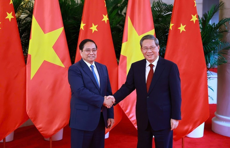 越南政府总理范明正与中国国务院总理李强。