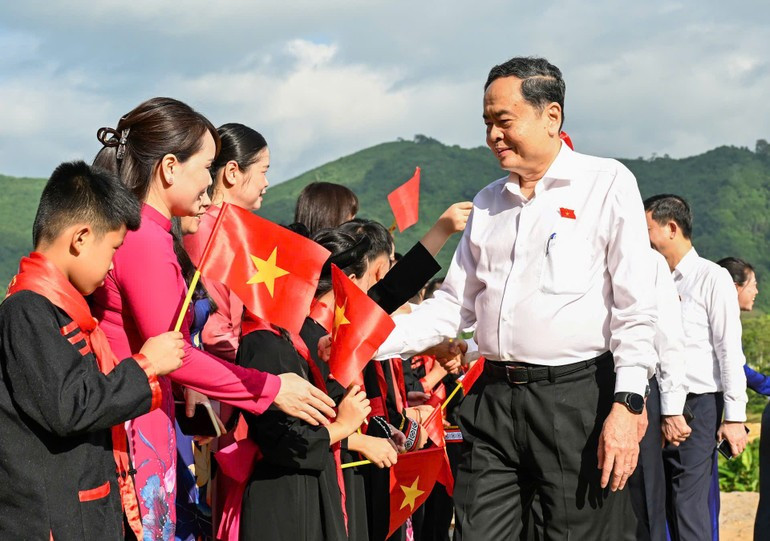 国会主席陈青敏出席孙德胜主席纪念馆落成典礼。 image-4.jpg