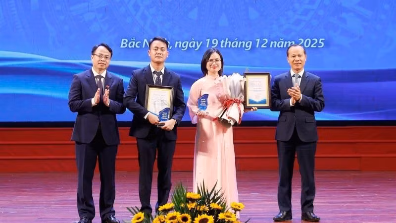 科学技术新闻奖颁奖仪式现场。