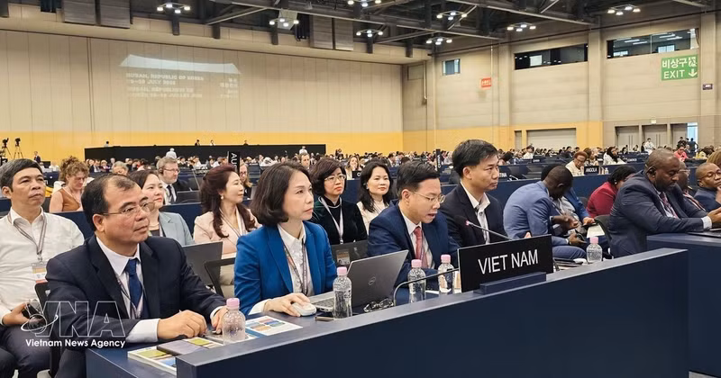 越南外交部副部长吴黎文出席第48届联合国教科文组织世界遗产委员会会议。（图片来源：越通社）
