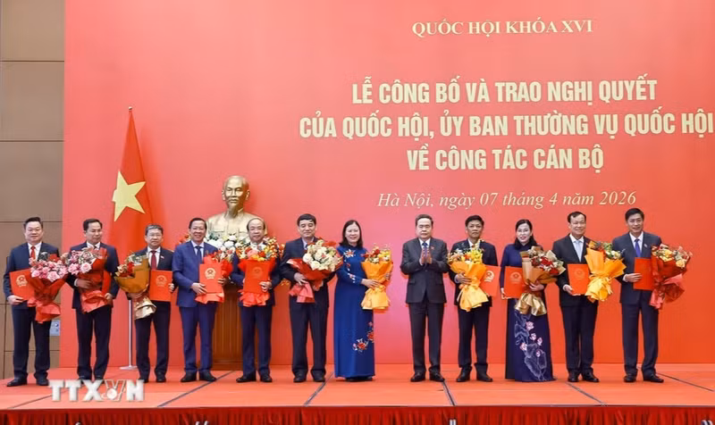 chu-tich-quoc-hoi-cong-tac-can-bo-1-61633726717864140492433.png