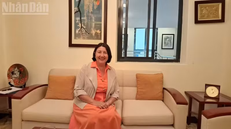智利共和国驻越南特命全权大使纳斯利·伊莎贝尔·贝尔纳尔·普拉多。