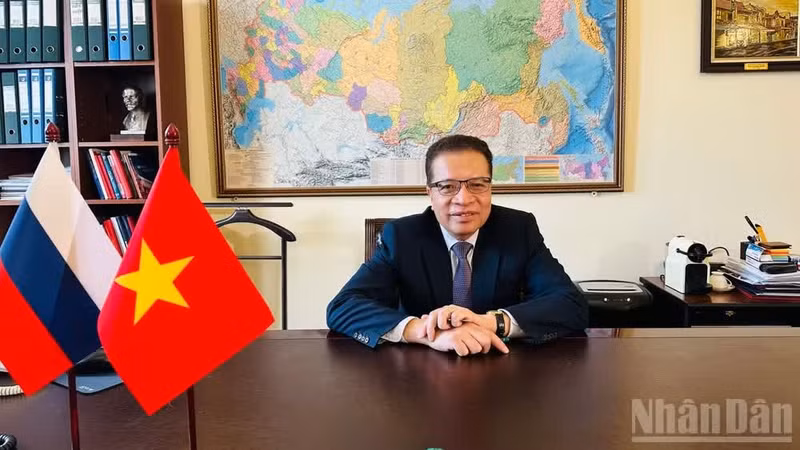 越南驻俄罗斯联邦大使邓明魁。