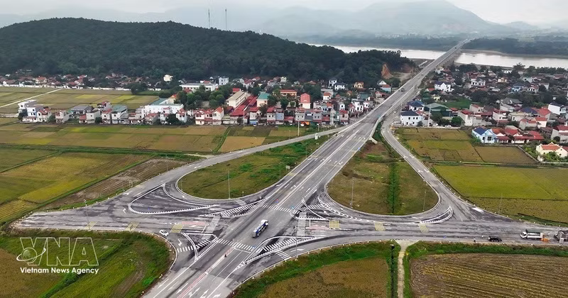 附图。